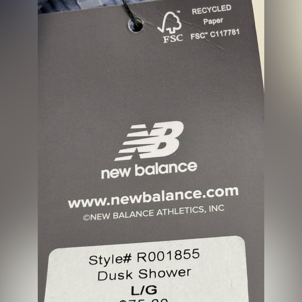 NWT New Balance Women's Dusk Shower Seamless
Set | Biker Shorts & Sports Bra - Picture 3 of 9